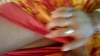 ಅದ್ಭುತವಾದ ನೇರ ಕೂದಲಿನ ಏಷ್ಯನ್ ಸೌಂದರ್ಯವು ಹಿಂದಿನಿಂದ ಫಕ್ ಮಾಡಲು ಬಯಸುತ್ತದೆ